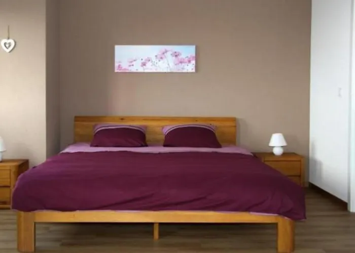 In Renoviertes - 3 Pers- By Interhome * 샤도네