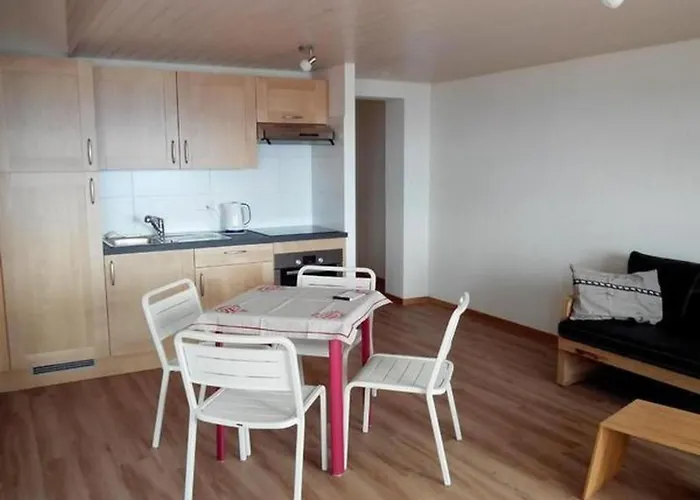 In Renoviertes - 3 Pers- By Interhome 샤도네